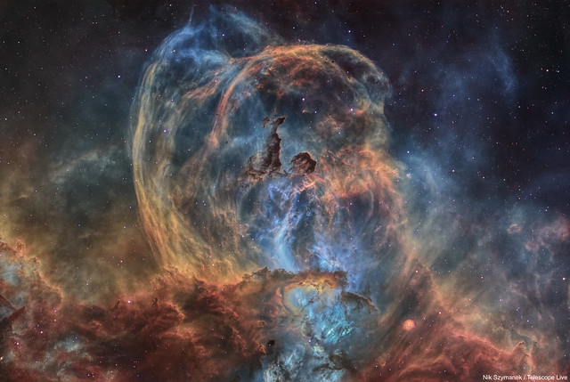 NGC 3576-Statue of Liberty nebula