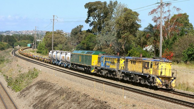 48s33 + 48s34 & RL307 SRS #1491  PORT BOTANY TO SANDGATE FREIGHT - MAYFIELD 2nd Oct 2012.