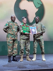 El general Luis Cortés Delgado, jefe del E.M. del Mando de Canarias @MCANA_ET representa al #EjércitodeTierra en el “African Land Forces Summit 2024”