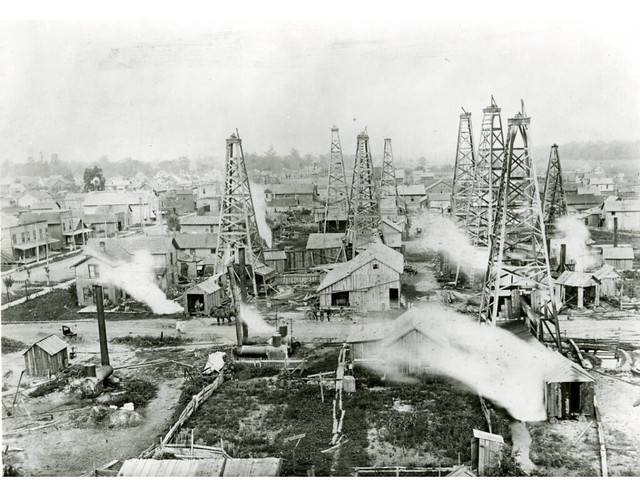 Miscellaneous 032 - Oil Town in Ohio - 1890s