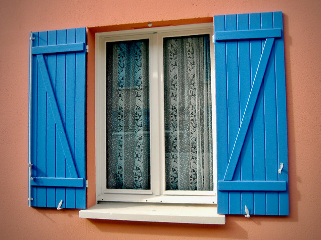 Window in (probably) Roissy-en-France