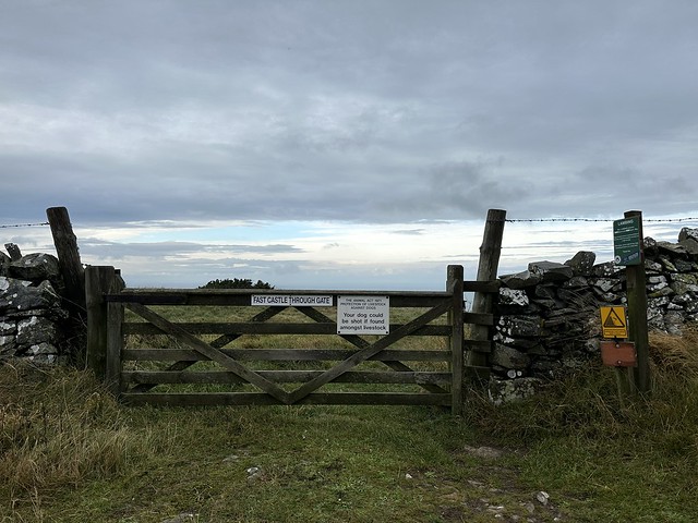 Gate to castle footpath