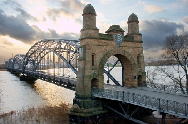 Pont Elbbrucke d'Hambourg construit en 1887