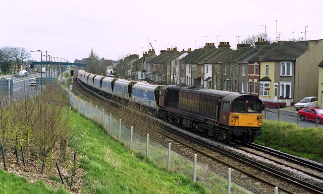 58047 seen between Erith & Belvedere with a working to Angerstein Wharf sometime in late March 1999 (J Low photo). I Cuthbertson collection