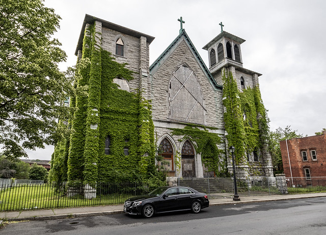 Saint John's Roman Catholic Church
