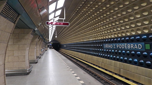 2023-12-01 Subway Station 'Jiřího z Poděbrad'