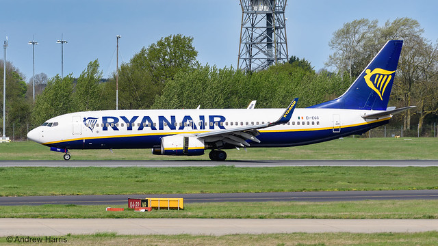 Boeing 737-8AS operated by Ryanair, EI-EGC, msn 38492