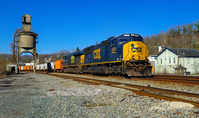 CSX 4741 East loaded ballast, Ronceverte, West Virginia2_