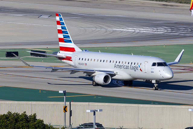 American Eagle E175 N504SY at Los Angeles Airport LAX/KLAX