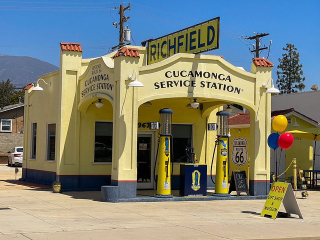 Rancho Cucamonga::Cucamonga Service Station