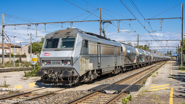 SNCF 26106 on 75815 at Miramas