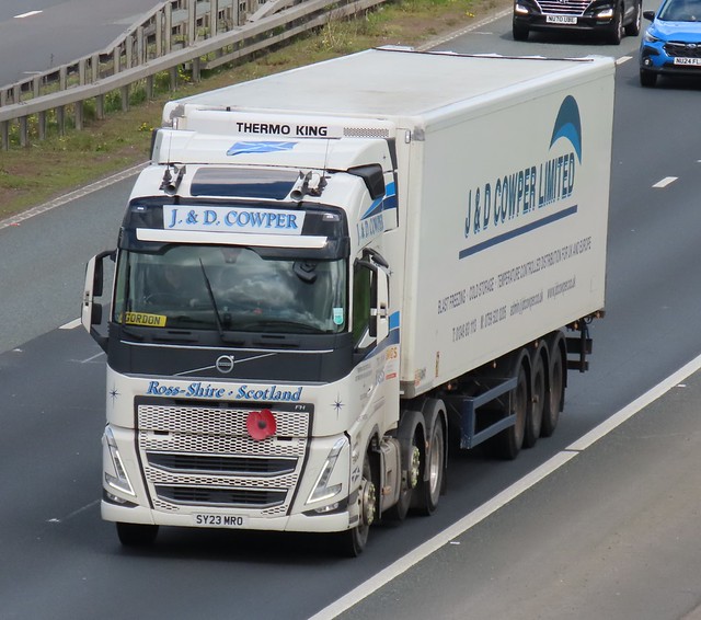 J & D Cowper, Volvo FH (SY23MRO) On The A1M Southbound, Fairburn Flyover, North Yorkshire 26/4/24