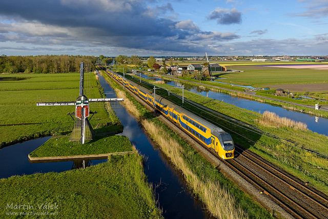 VIRM NS, IC 2325, Voorhout – Hillegom (Netherlands)