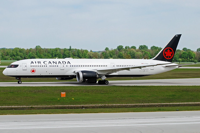 Air Canada Boeing 787-9 C-FVLU