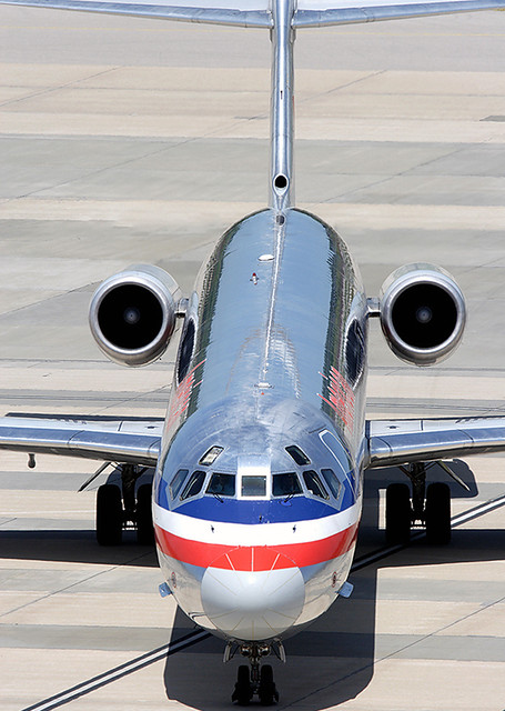 N954U American Airlines McDonnell Douglas MD-82