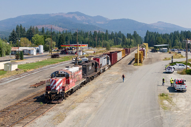 POVA 102 + 8325 + WRIX 51 arrive at Priest River ID with their remaining cars from the UP at Sandpoint on 28 August 2023