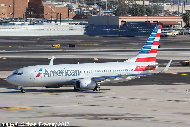 N985NN - 2015 build Boeing B737-823, taxiing for departure at Phoenix