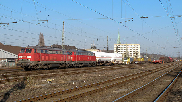 225 133 en 225 035  Oberhausen Osterfeld Süd 8-3-2011.