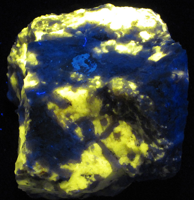 Wernerite scapolite fluorescing under ultraviolet light 3