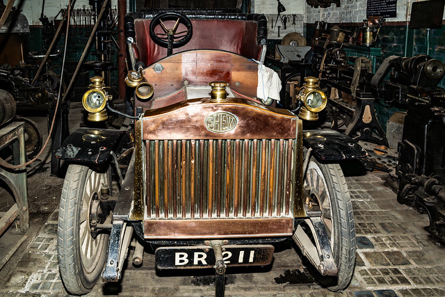 Beamish Museum - Garage 1907 SHEW Sedan The Town