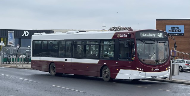 Lothian Buses 195 SN62 BNY (12-03-2024)