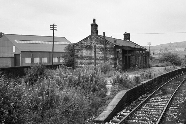 132 Shawclough and Healey Station 26th August 1964