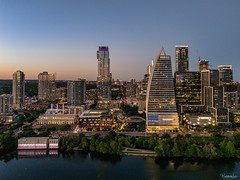 Under A Twilight Sky, Austin, Texas  (由  myoldpostcards