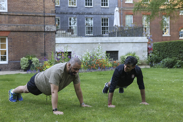 Rishi Sunak joins James Cleverly for Press-Up Challenge