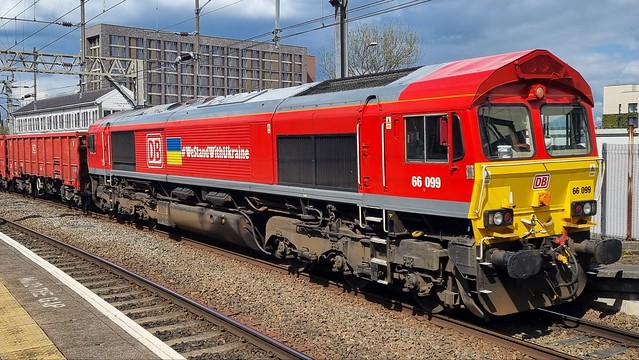 66099 (Class 66) DB Cargo UK @ Stockport 26/04/2024