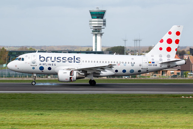Brussels Airlines Airbus A319-100 OO-SSB