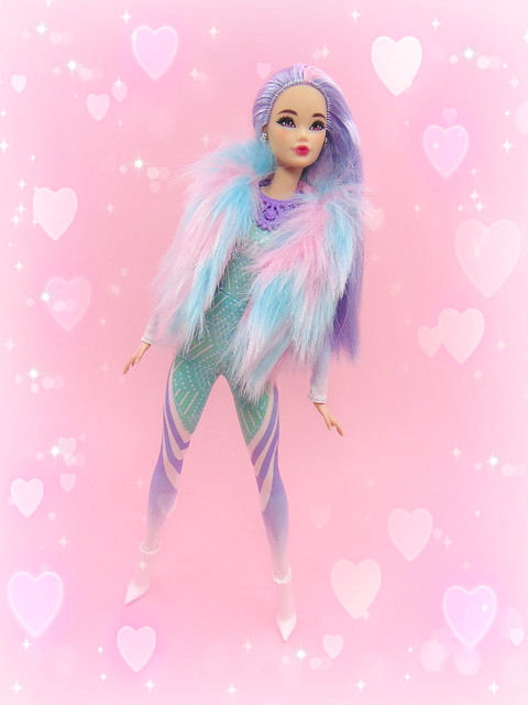 Barbie: 1/6 Scale Fashion Doll (Mattel)
