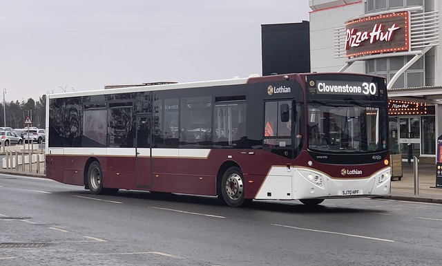 Lothian Buses 93 SJ70 HPF