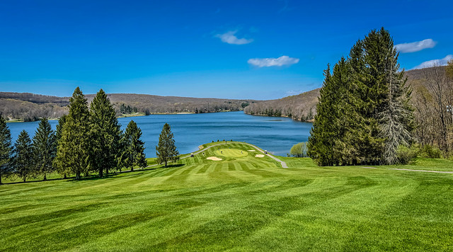 Alpine Lake Golf Course - Terra Alta WV