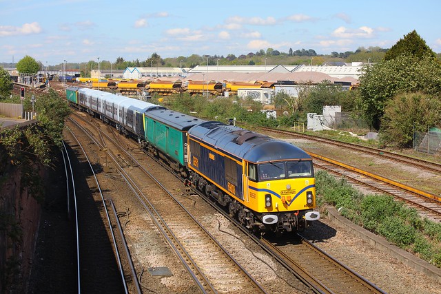 5X64 departing from Eastleigh