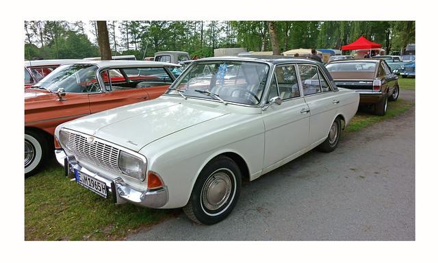 Ford Taunus 20M ________ viertürige Limousine ___ P5 __ 1964–67