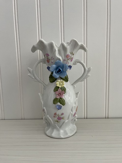 Vintage Victorian Style Fancy Double Handled White Porcelain Vase with 3D Hand-Painted Capodimonte Style Flowers - Vintage Preloved Flower Interior Decor Pieces - Timeless Elegance for Your Home