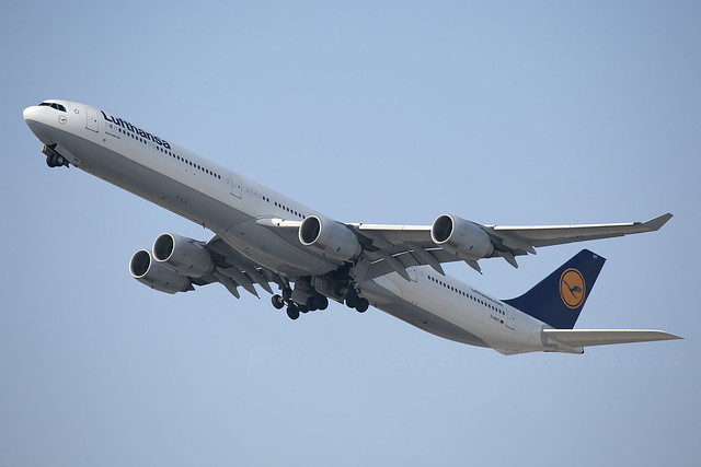 D-AIHT A340-600 Lufthansa
