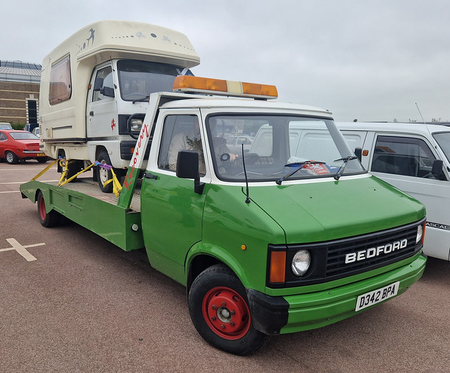 1987 Bedford CF2 Recovery Truck @ 2023 VauxALL show @ The British Motor Museum in Gaydon