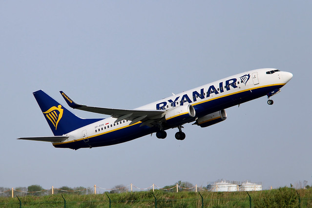 LIL - SP-RSN Boeing 737-8AS Buzz (Ryanair livery)