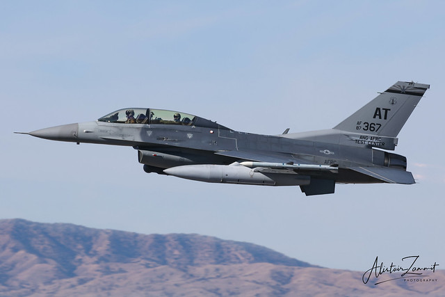 USAF F-16 'AT' '87-0367'