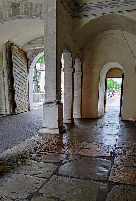 Porta San Tomasso