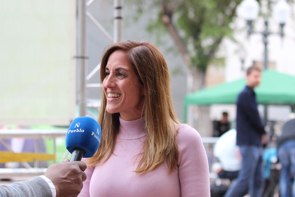 Isabel Lorenzo Medina afronta con ilusión su estreno en política como número 3 de VOX por Tarragona al Parlament de Catalunya (8)