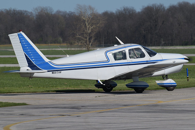 PA-48-140 Cherokee N6615W at CQA