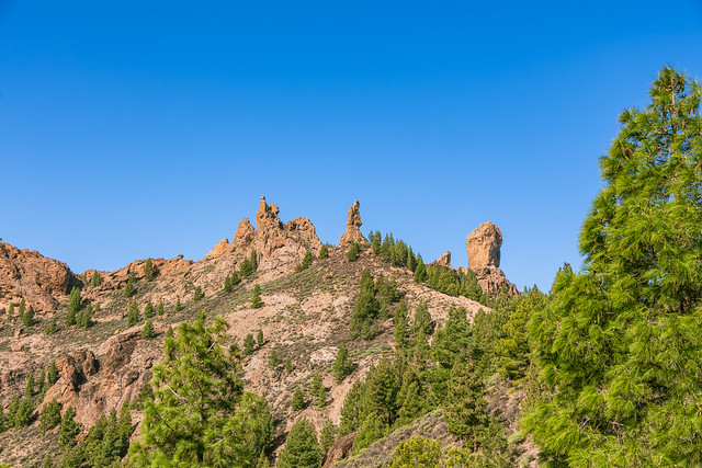 Hiking To Roque Nublo - Beautiful Igneous Rock Formmations On Gran Canaria