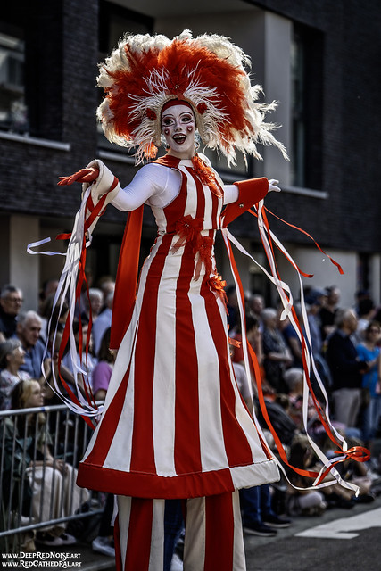 The Red queen (Troupe du Rouge-Blanc)