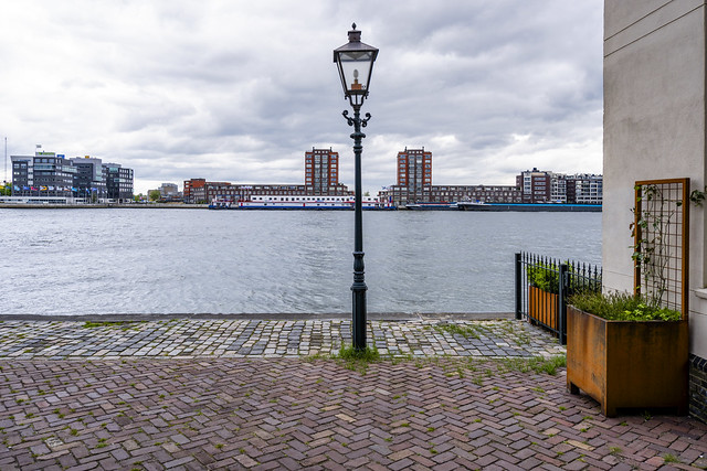 Dordrecht - Buiten Kalkhaven - View on Zwijndrecht