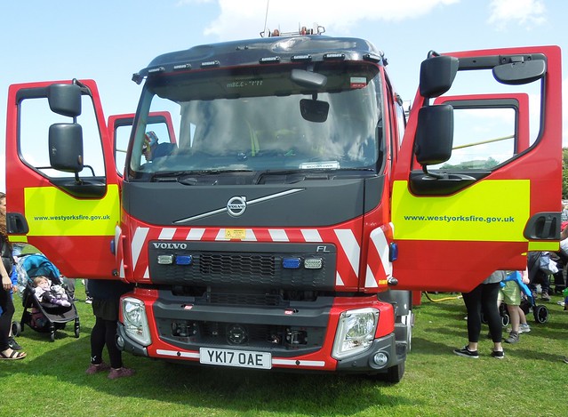 West Yorkshire Fire & Rescue Service (YK17 OAE)