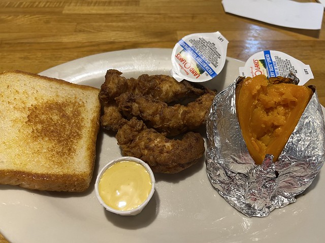 Chicken fingers with sweet potato and toast