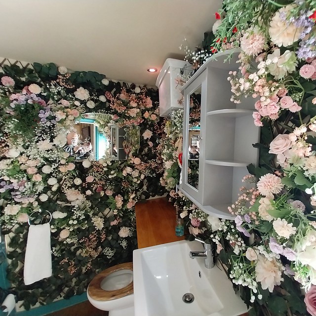 Bathroom of KAKA
