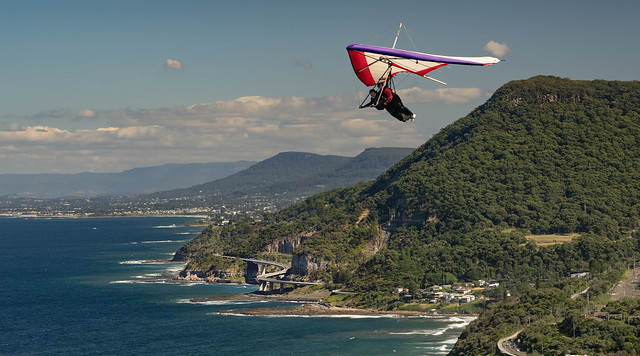 Hang gliding at Bald hill